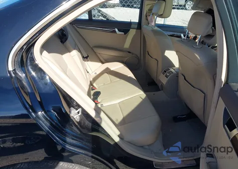 2013 Mercedes-Benz C 250 Sport from USA, damaged, VIN WDDGF4HBXDR258009